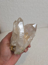 Load image into Gallery viewer, Golden Himalayan Quartz High-Grade Natural Cluster Q441a
