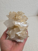 Load image into Gallery viewer, Golden Himalayan Quartz High-Grade Natural Cluster Q443A
