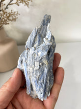Load image into Gallery viewer, Blue Kyanite Raw/Natural Crystal RC020
