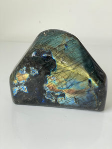 1.3kg Blue Labradorite Free Form LA171