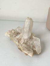 Load image into Gallery viewer, Himalayan Quartz Clusters Natural Q262a
