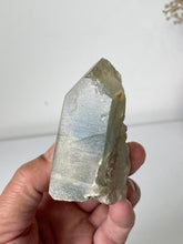 Load image into Gallery viewer, Himalayan quartz clusters pack of 3 - K312
