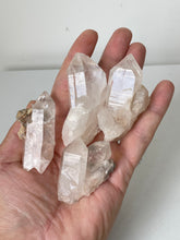 Load image into Gallery viewer, Himalayan Quartz Crystal /Clusters Q002 x 1
