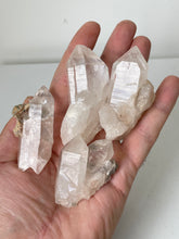 Load image into Gallery viewer, Himalayan Quartz Crystal /Clusters Q002 x 1
