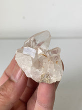 Load image into Gallery viewer, Himalayan Quartz Crystal /Clusters Q002 x 1
