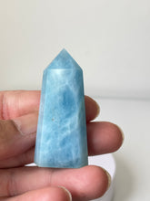 Load image into Gallery viewer, Aquamarine Crystal Tower T266a
