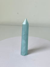 Load image into Gallery viewer, Aquamarine Crystal Tower T268a
