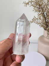 Load image into Gallery viewer, Clear Quartz Tower High Grade T273a
