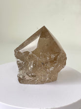 Load image into Gallery viewer, Smoky Quartz Crystal Point Free Standing T289a
