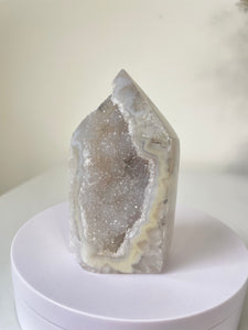 Agate Tower Druzy T209a