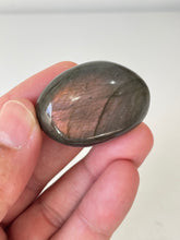 Load image into Gallery viewer, Purple Labradorite Crystal Palm Stones LA170

