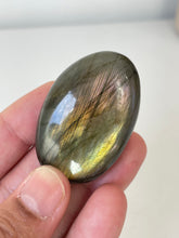 Load image into Gallery viewer, Purple Labradorite Crystal Palm Stones LA160
