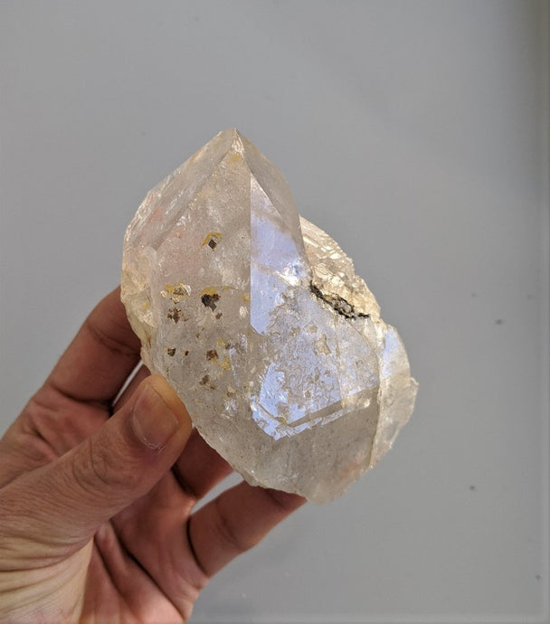 Quartz Point Himalayan Quartz Natural Crystal /Mineral 100x50mm - Crystal King Australia