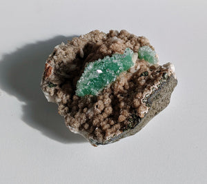 Green Apophyllite pointed Crystal RARE 100x100mm - Crystal King Australia